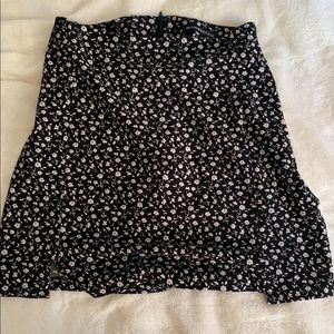 brandy melville skirt